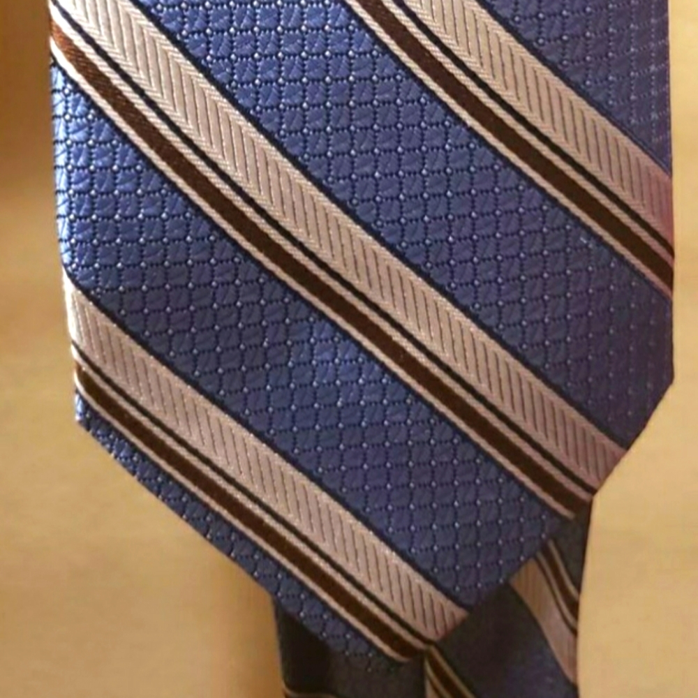 100% Silk Tie